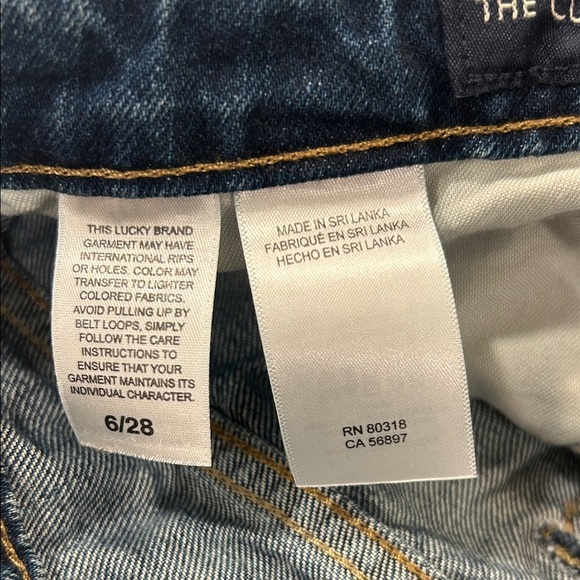 Lucky Brand The Cut Off Women's Frayed Hem Jean Shorts Size 6 / 28 - Picture 5 of 12